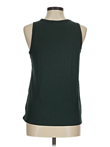Old Navy Sleeveless T-Shirt (view 2)