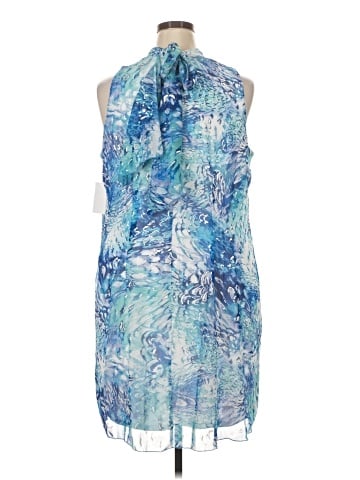 Signature by Robbie Bee Casual Dress (view 2)