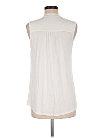 Kenar Sleeveless Blouse (view 2)