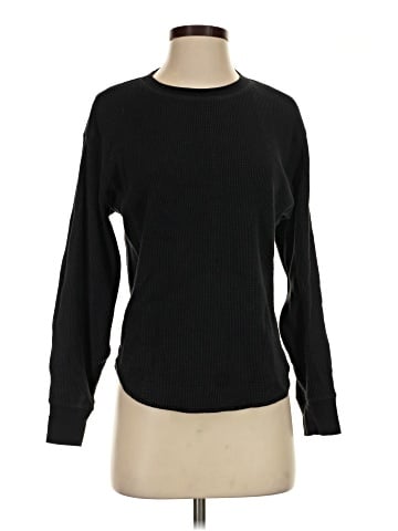 Uniqlo Long Sleeve T-Shirt (view 1)