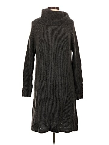Hem & Thread Turtleneck Sweater (view 1)