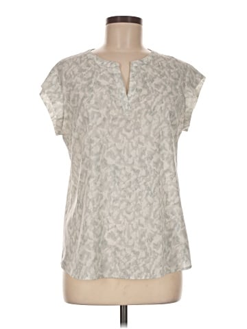 fleur bleue Short Sleeve Blouse (view 1)