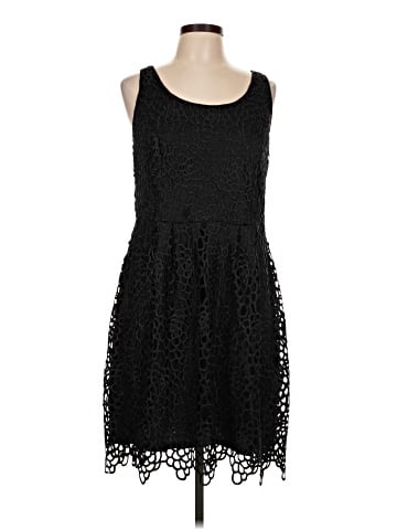 Carmen Marc Valvo Cocktail Dress (view 1)