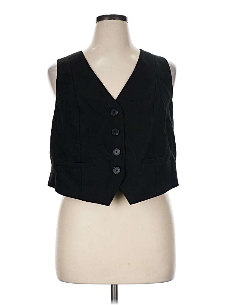 Pre-owned Studio By Torrid Tuxedo Vest In Black