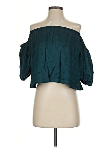 Urban Outfitters 3/4 Sleeve Blouse (view 1)