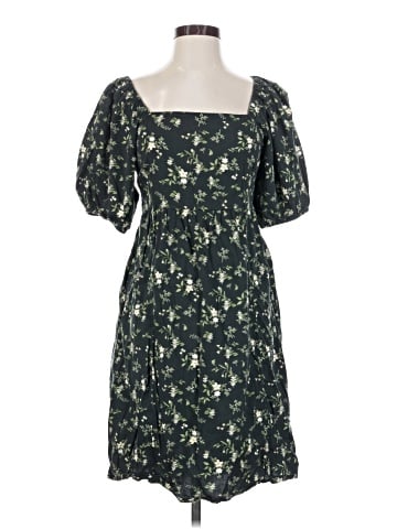 Old Navy Casual Dress (view 1)