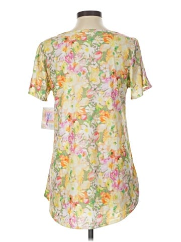 Lularoe Short Sleeve T-Shirt (view 2)