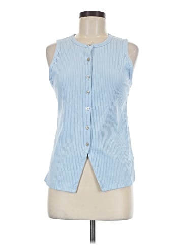 Old Navy Sleeveless Button-Down Shirt (view 1)