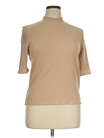 On 34th Short Sleeve Top (view 1)