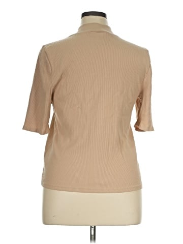 On 34th Short Sleeve Top (view 2)