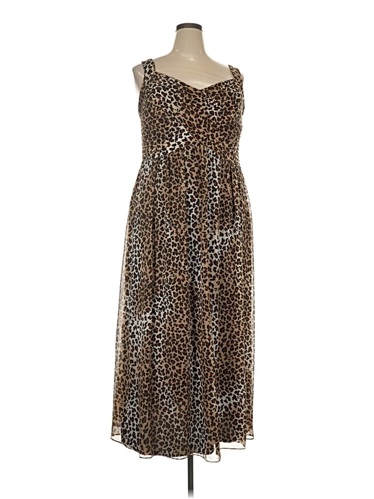Pre-owned Avenue Cocktail Dress In Brown