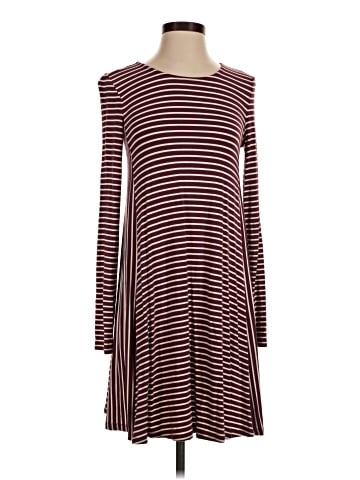 Old Navy Casual Dress (view 1)