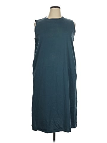 Uniqlo Casual Dress (view 1)
