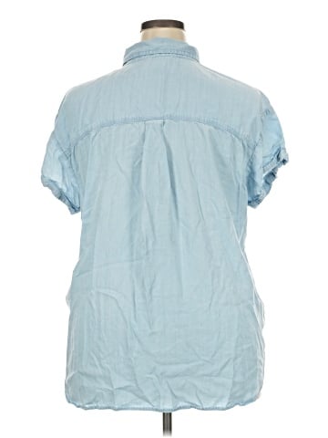 Caslon Short Sleeve Button-Down Shirt (view 2)