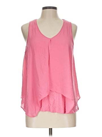 B.wear Sleeveless Blouse (view 1)