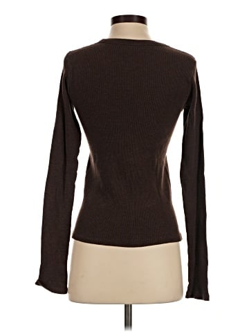 Brandy Melville Pullover Sweater (view 2)