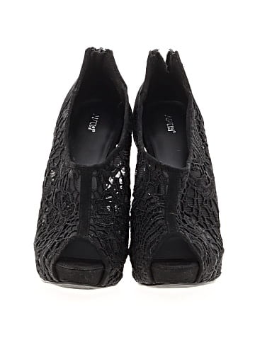 Apt. 9 Heels (view 2)