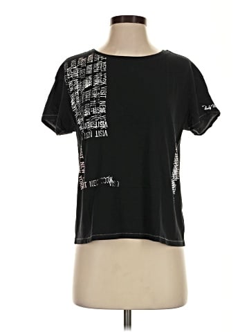 Uniqlo Short Sleeve T-Shirt (view 1)