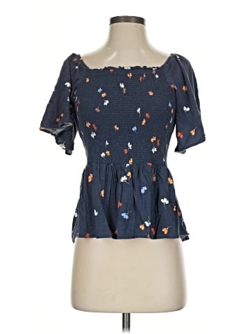 Market and Spruce Short Sleeve Blouse (view 1)