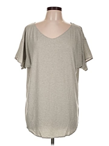 Uniqlo Short Sleeve T-Shirt (view 1)