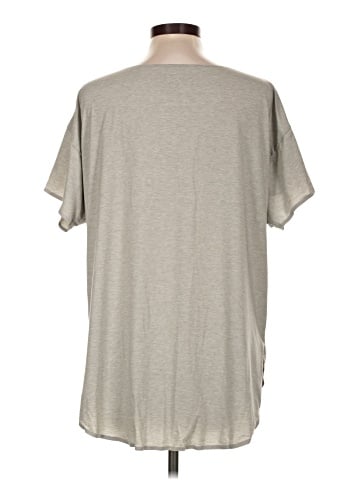 Uniqlo Short Sleeve T-Shirt (view 2)