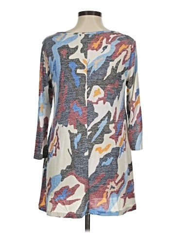 Aryeh 3/4 Sleeve T-Shirt (view 2)