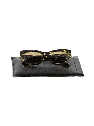 Victoria Beckham Sunglasses (view 2)