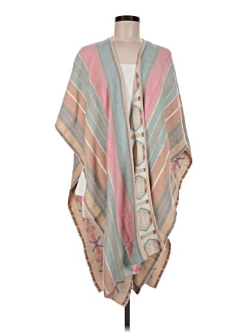 Sundance Poncho (view 1)