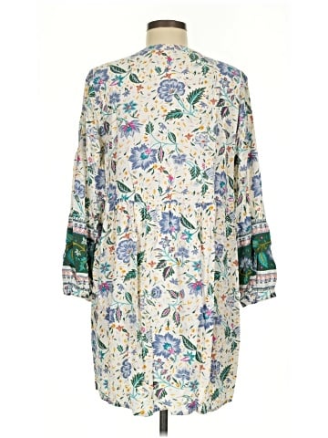 Old Navy Casual Dress (view 2)