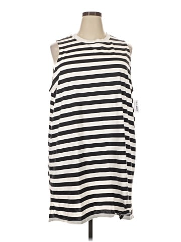Old Navy Casual Dress (view 1)