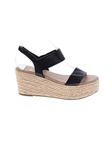 Pierre Dumas Wedges (view 1)