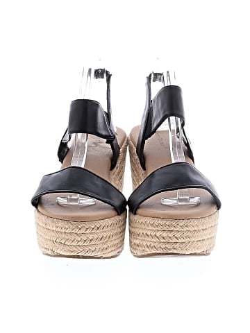 Pierre Dumas Wedges (view 2)