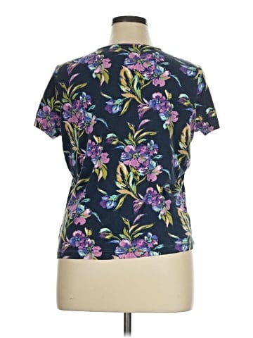 Croft & Barrow Short Sleeve T-Shirt (view 2)