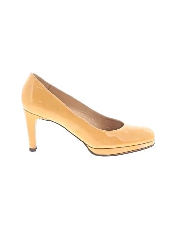 Stuart Weitzman Heels (view 1)