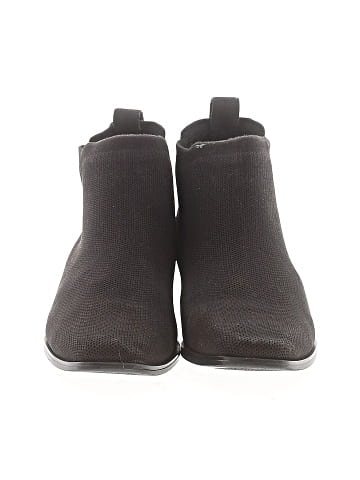 Vivaia Ankle Boots (view 2)