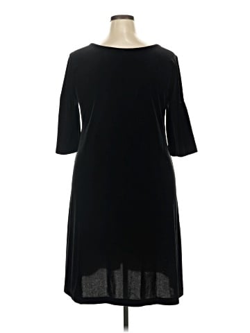Old Navy Casual Dress (view 2)