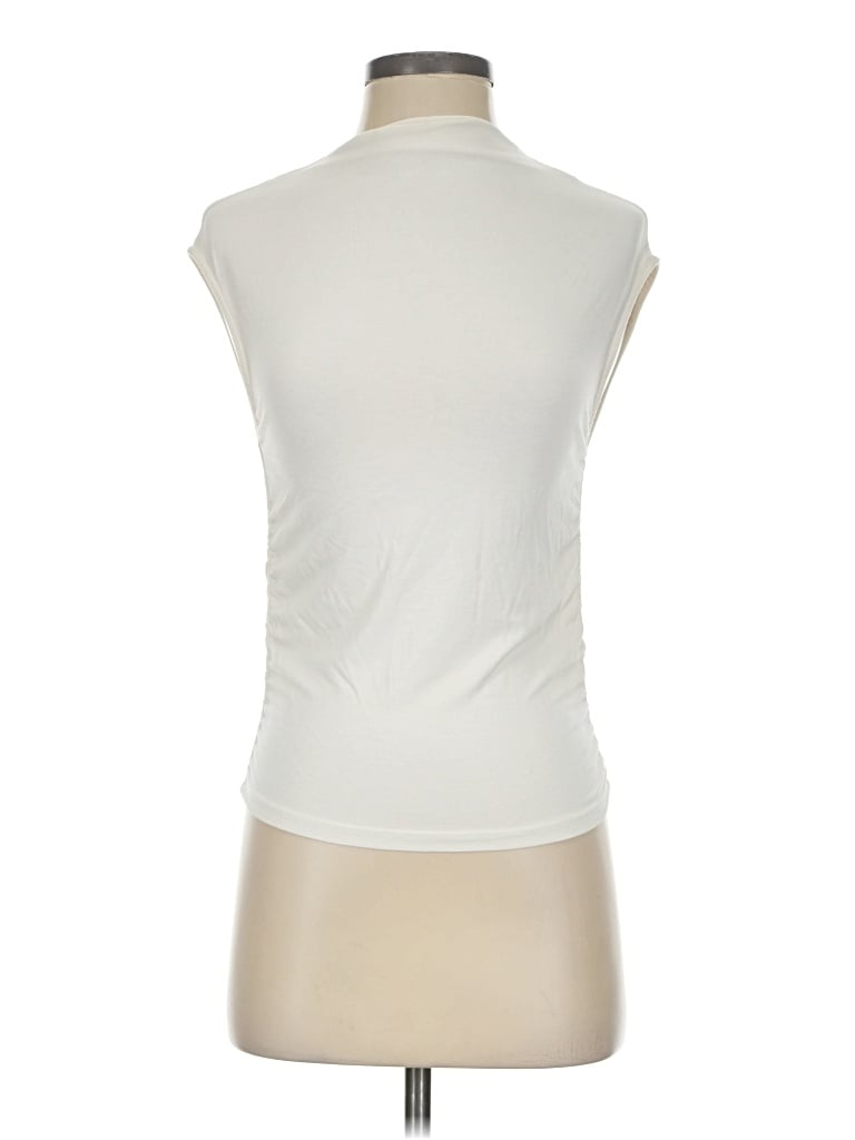 Pre-owned Stradivarius Sleeveless Blouse In Ivory