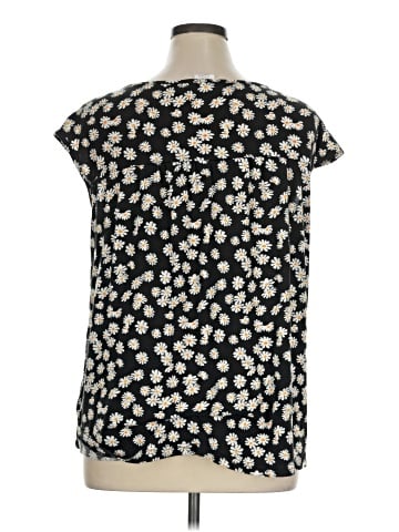 Suzanne Betro Sleeveless T-Shirt (view 2)