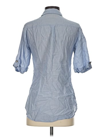 Outback Red 3/4 Sleeve Button-Down Shirt (view 2)