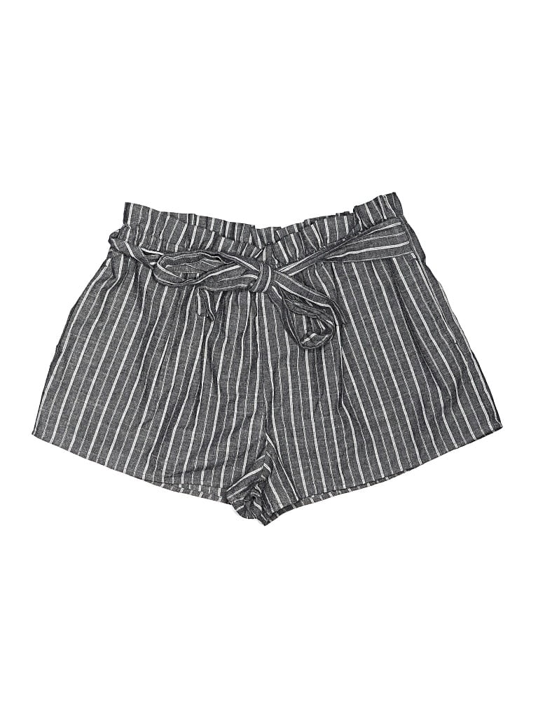 Pre-owned Love Tree Shorts In Gray