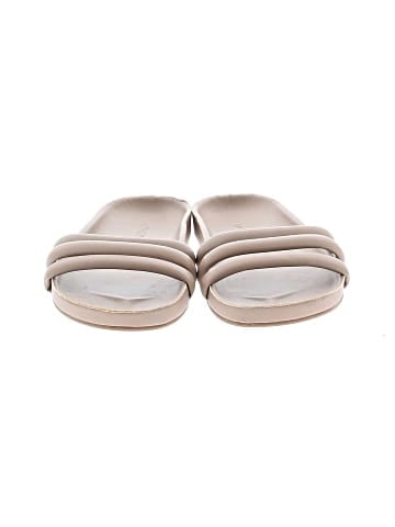 Old Navy Sandals (view 2)