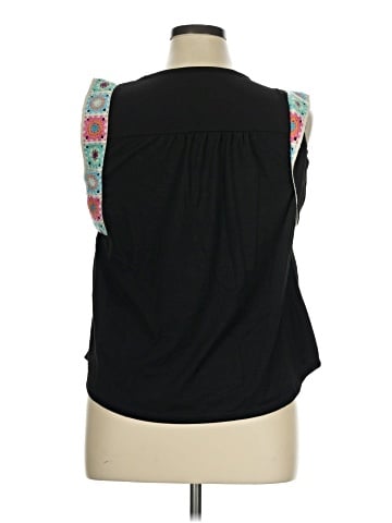 Unbranded Sleeveless T-Shirt (view 2)