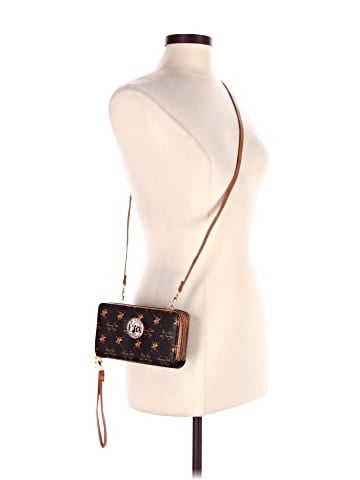 Beverly Hills Polo Club Wristlet (view 2)