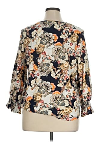 Chico's 3/4 Sleeve T-Shirt (view 2)