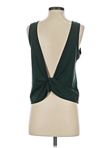 Unbranded Sleeveless T-Shirt (view 2)