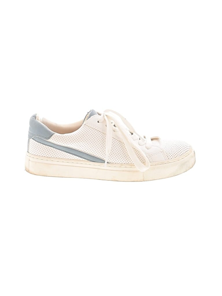 Pre-owned Universal Thread Sneakers In White