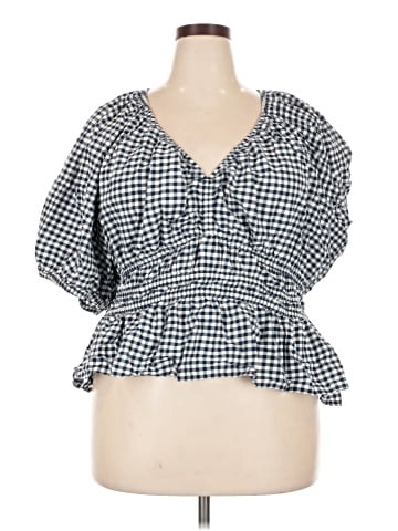 Old Navy 3/4 Sleeve T-Shirt (view 1)
