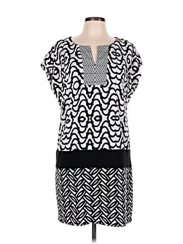 Laundry by Shelli Segal Casual Dress (view 1)