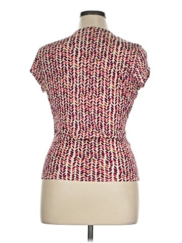 The Limited Short Sleeve Top (view 2)