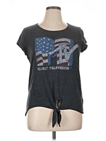 Rock & Republic Short Sleeve T-Shirt (view 1)